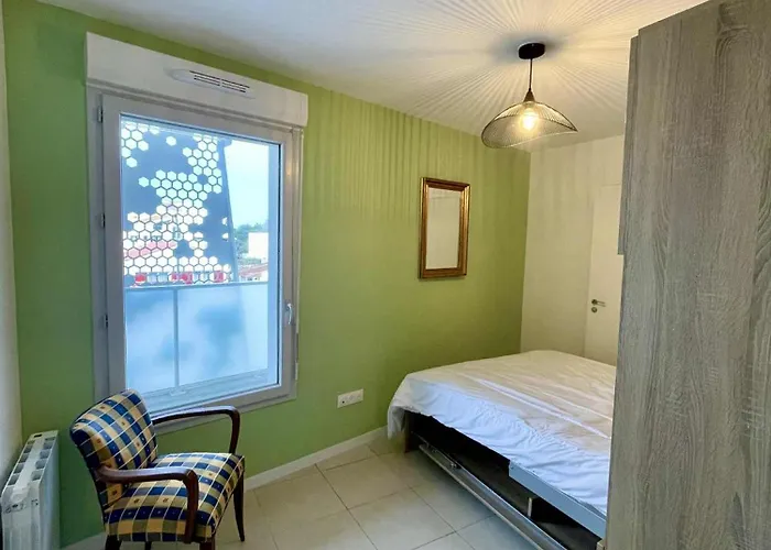 Superbe Neuf Avec Terrasse Et Parking Prive Apartament *