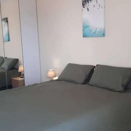 Appartamento Superbe Neuf Avec Terrasse Et Parking Prive