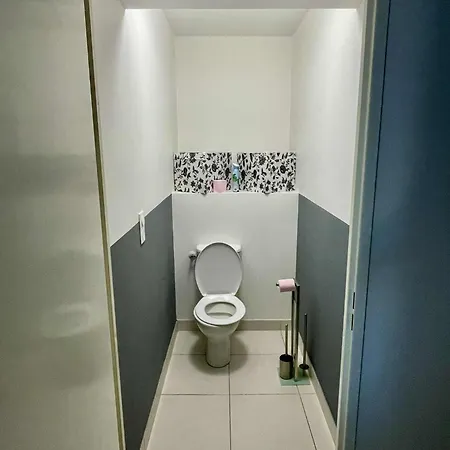 Superbe Neuf Avec Terrasse Et Parking Prive Apartment *