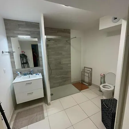 Superbe Neuf Avec Terrasse Et Parking Prive Apartment Royan