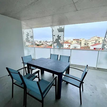 Apartment Superbe Neuf Avec Terrasse Et Parking Prive Royan